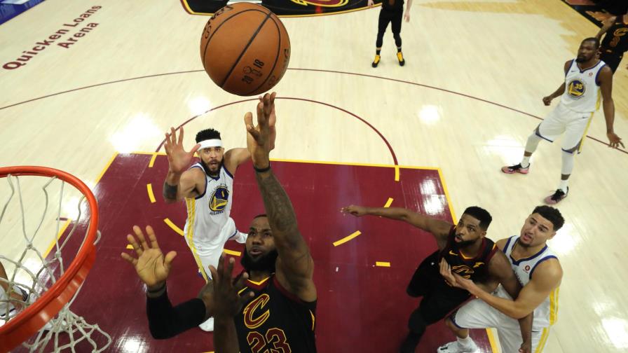 Los Cavaliers de Cleveland prometen seguir luchando contra la desventaja y la historia