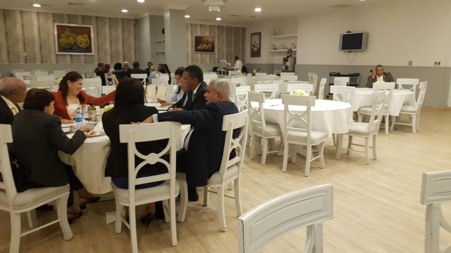 Diputados danilistas y leonelistas “sesionan” por separado en el restaurante de la Cámara