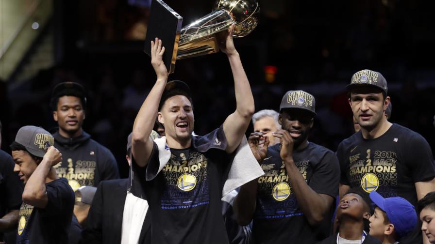 Golden State pasó como un rodillo sobre Cleveland y extiende hegemonía