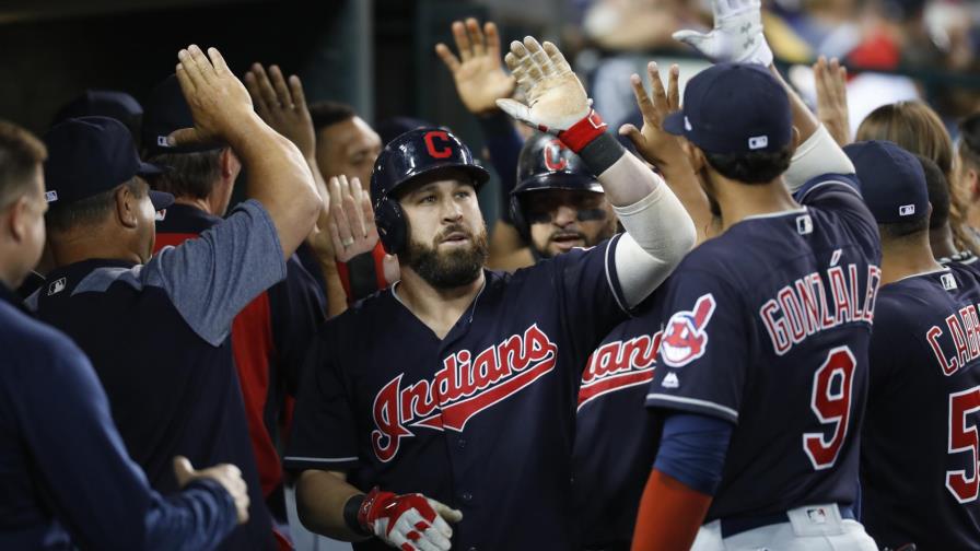 Kipnis da jonrón de 3 carreras en la 9na y ganan los Indios