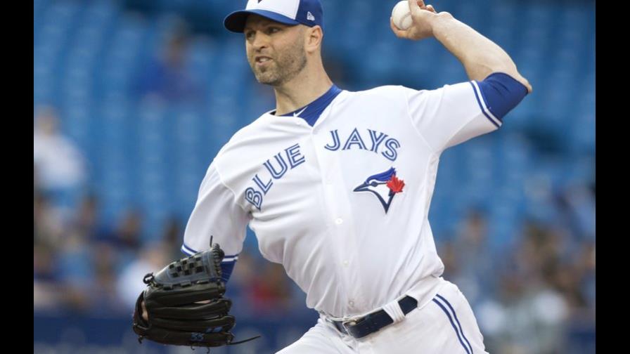J.A Happ obtiene su 100mo triunfo y Azulejos vencen a Orioles