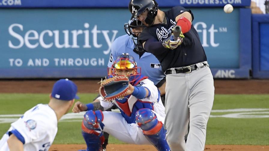 Freeman y Flowers impulsan a Bravos en triunfo ante Dodgers Freeman y Flowers impulsan a Bravos en triunfo ante Dodgers