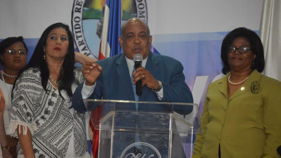 Aníbal García Duvergé anuncia aspira a la presidencia del PRD Aníbal García Duvergé anuncia aspira a la presidencia del PRD