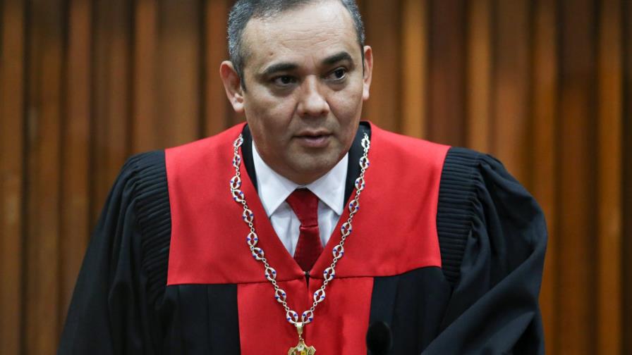 El Supremo venezolano plantea castigar a políticos por terrorismo y traición El Supremo venezolano plantea castigar a políticos por terrorismo y traición