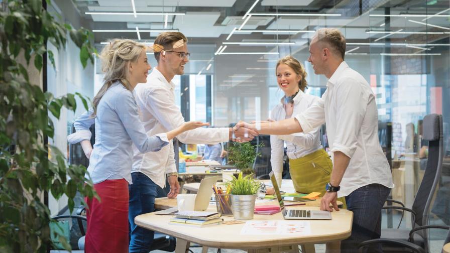 Presume de buenos modales en el trabajo Presume de buenos modales en el trabajo