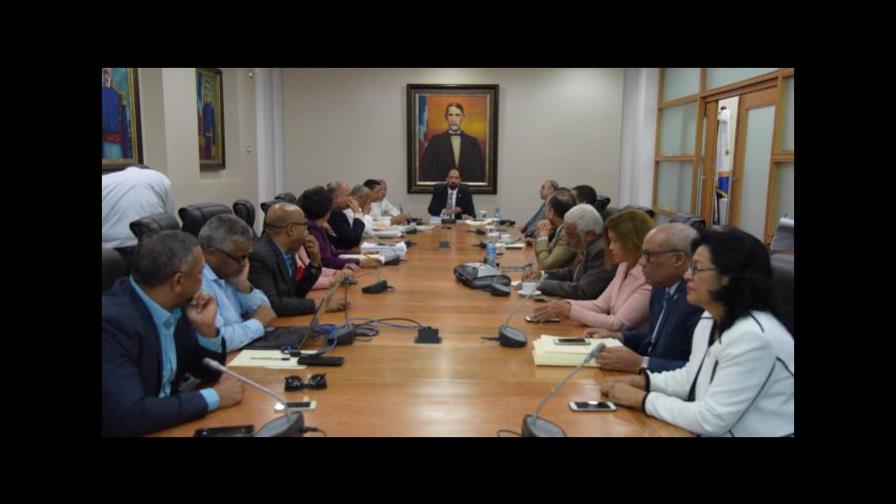 Suspenden reunión de comisión que estudia el proyecto de Ley de Partidos Suspenden reunión de comisión que estudia el proyecto de Ley de Partidos