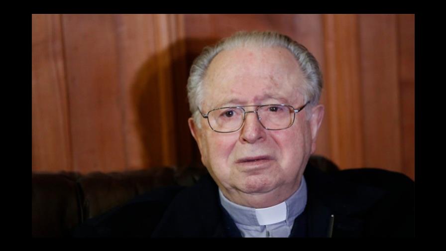 Víctimas aplauden salida de obispos e Iglesia chilena lamenta dolor causado