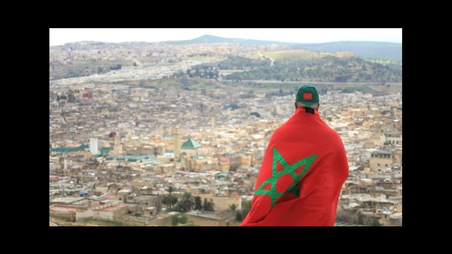 Jóvenes marroquíes harán 6000 km en moto hasta Rusia en apoyo a su selección Jóvenes marroquíes harán 6000 km en moto hasta Rusia en apoyo a su selección