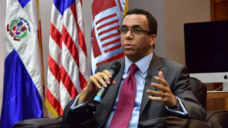 Andrés Navarro: “Mi precandidatura se está construyendo en las bases del partido”