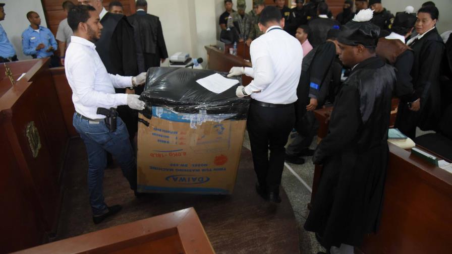 Fiscalía leyó acusación formal contra Marlin y Marlon Martínez en caso Emely Fiscalía leyó acusación formal contra Marlin y Marlon Martínez en caso Emely