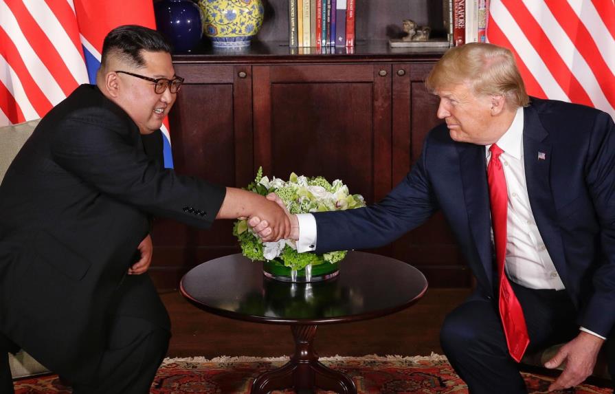  Trump inicia su segunda reunión con Kim y dice que todo va “muy bien”