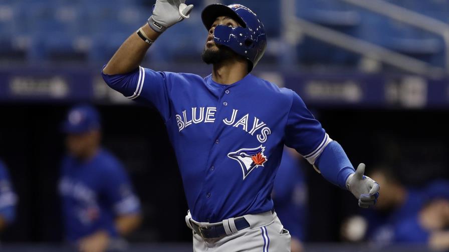 VÍDEO: Teoscar Hernández jonroneó y remolcó dos en el triunfo de Toronto