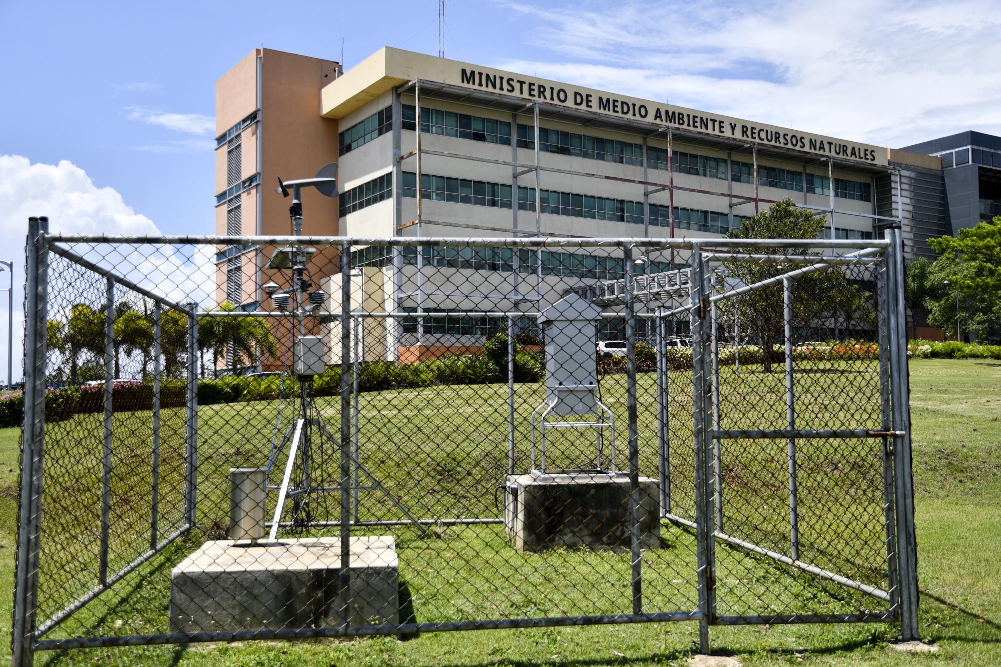 Vista de la estación meteorológica en el Ministerio de Medio Ambiente.