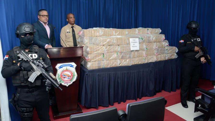 DNCD ocupa 351 paquetes de cocaína en las costas de Pedernales DNCD ocupa 351 paquetes de cocaína en las costas de Pedernales