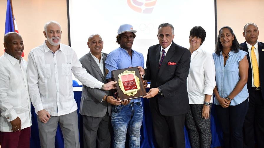 Corniel: “Ser campéon del mundo fue uno de mis sueños” Corniel: “Ser campéon del mundo fue uno de mis sueños”