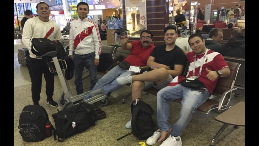 Fanático peruano se fue a Estados Unidos a reunir dinero para el Mundial
