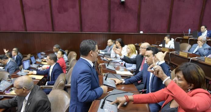 Diputados aprueban préstamo de US$50 millones