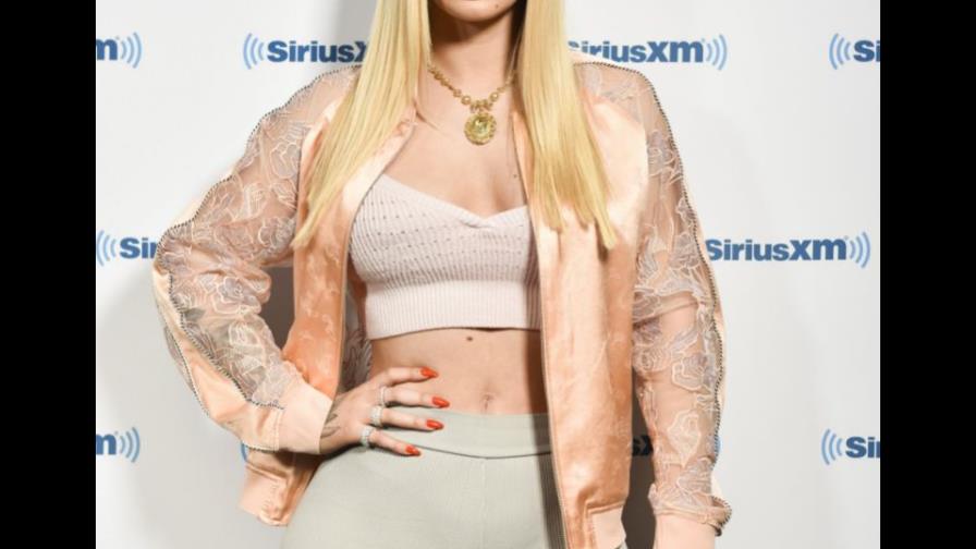 La cantante Iggy Azalea se desnuda