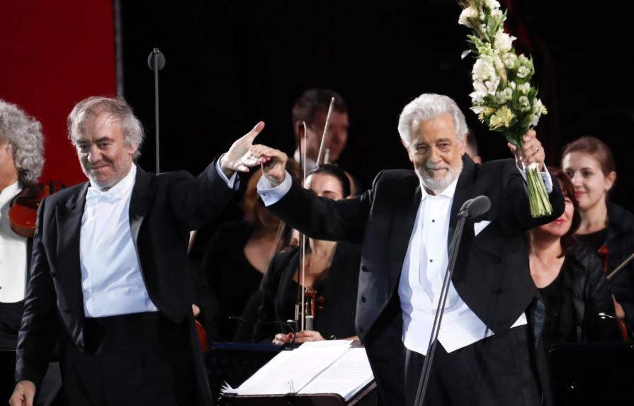 Domingo, Flórez y otras estrellas de ópera abren el Mundial en la Plaza Roja