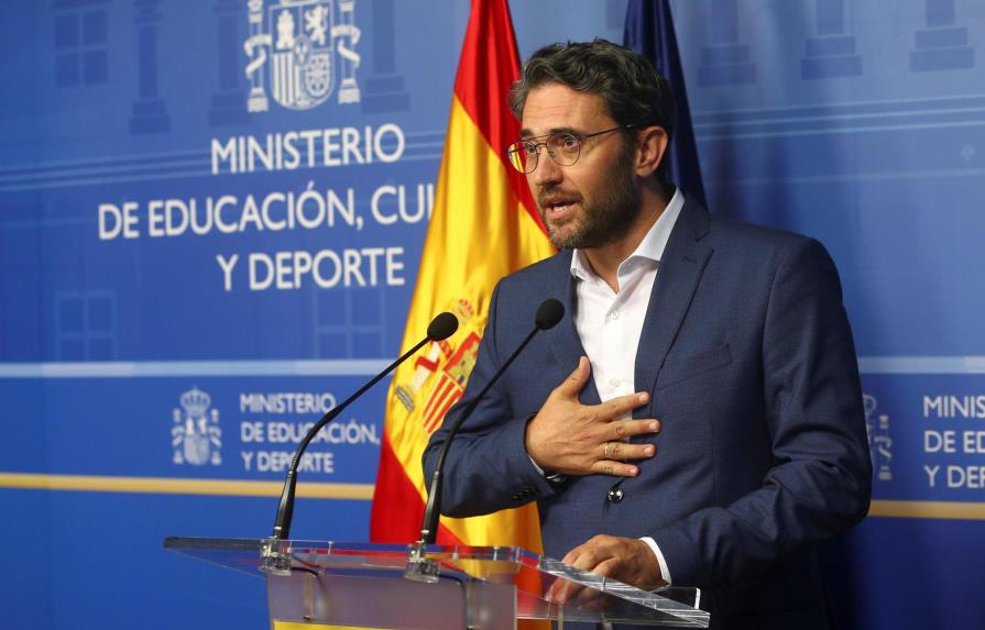 Dimite el ministro español de Cultura tras conocerse que defraudó a Hacienda