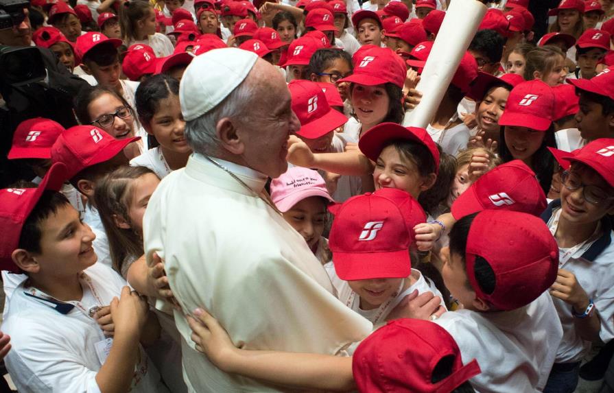 El papa critica se considere a pobres fuente de inseguridad e inestabilidad