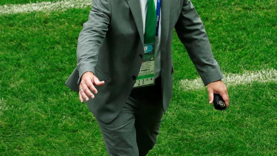 Juan Antonio Pizzi: “Rusia jugó como siempre y nosotros no estuvimos ni cerca”