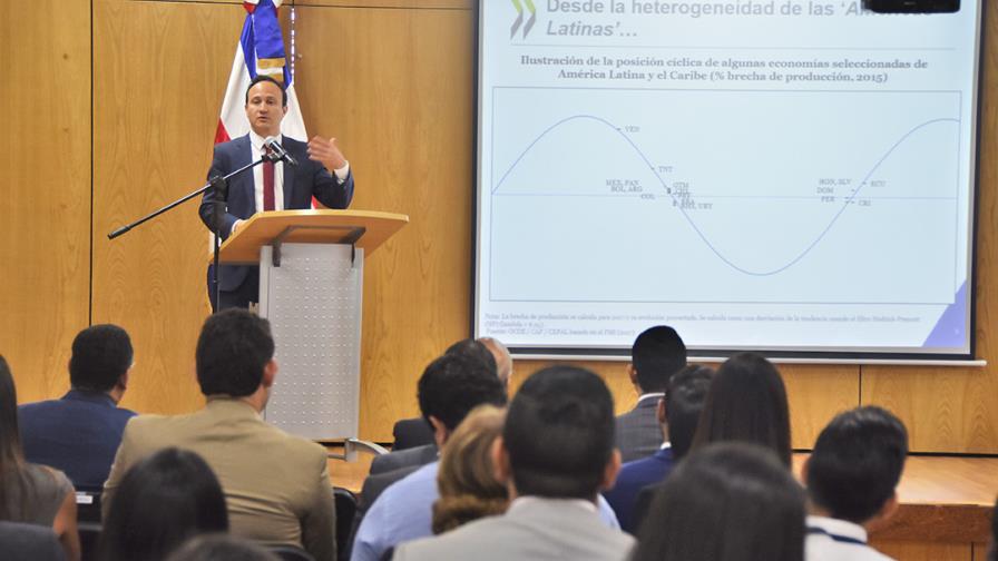 Proyectan crecimiento de 2% para región América Latina y el Caribe Proyectan crecimiento de 2% para región América Latina y el Caribe