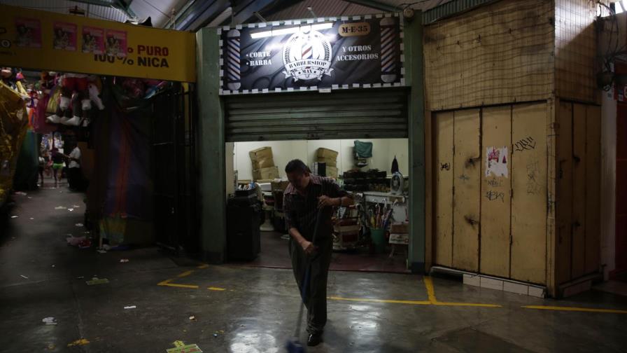 Nicaragua se paralizó en protesta contra el gobierno, siguen ataques a manifestantes