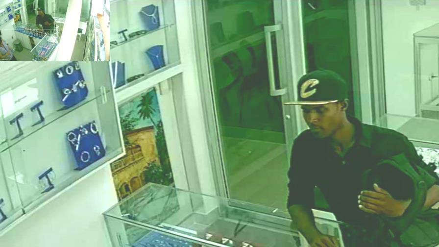 Difunden nueva foto de hombre buscado por matar a una mujer en joyería de El Conde 