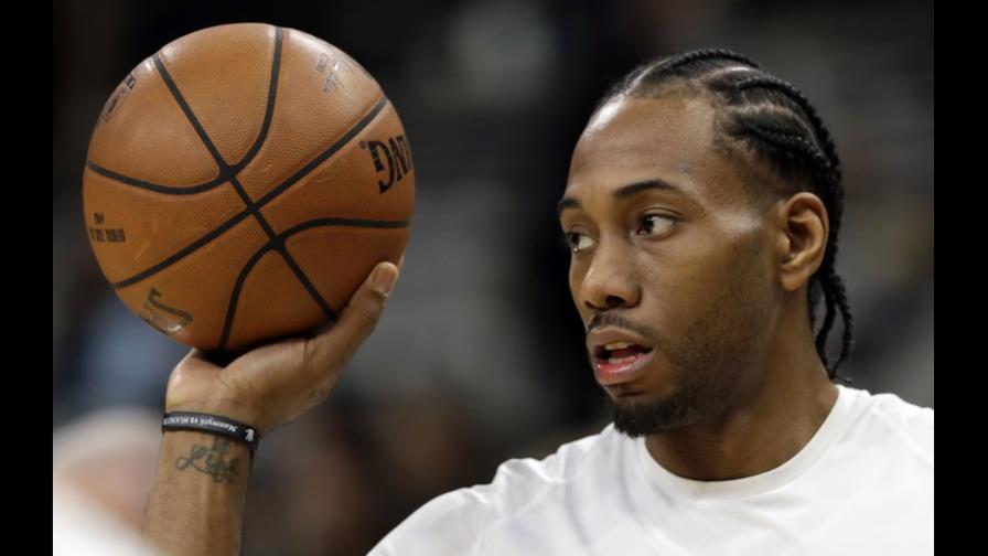 Kawhi Leonard pide a los Spurs de San Antonio su canje; prefiere a los Lakers según fuentes Kawhi Leonard pide a los Spurs de San Antonio su canje; prefiere a los Lakers según fuentes