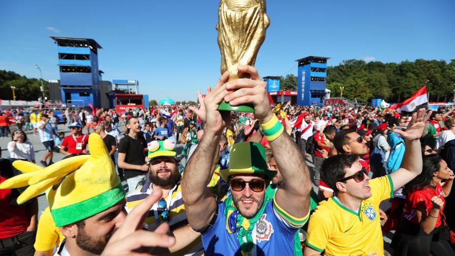 Fanáticos brasileños gastarán 67.5 millones de dólares en bares durante Rusia 2018 Fanáticos brasileños gastarán 67.5 millones de dólares en bares durante Rusia 2018
