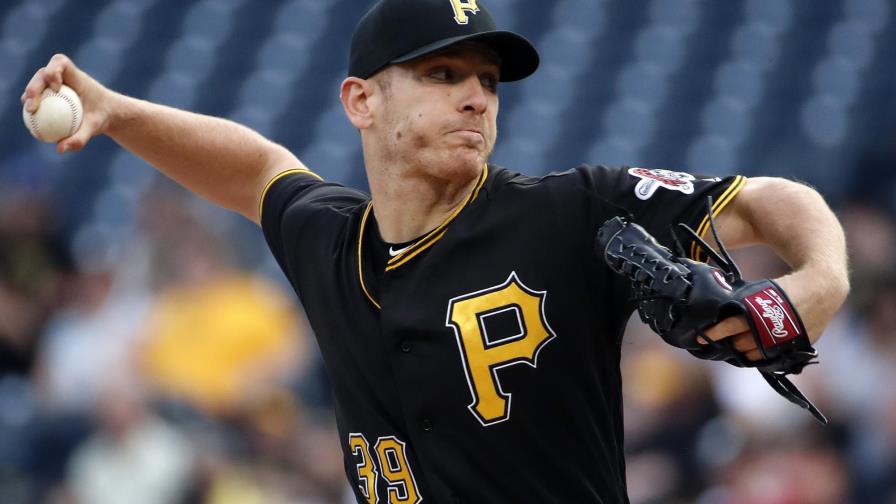 Los Piratas derrotan 3-2 a los Rojos y Kuhl superó a Harvey