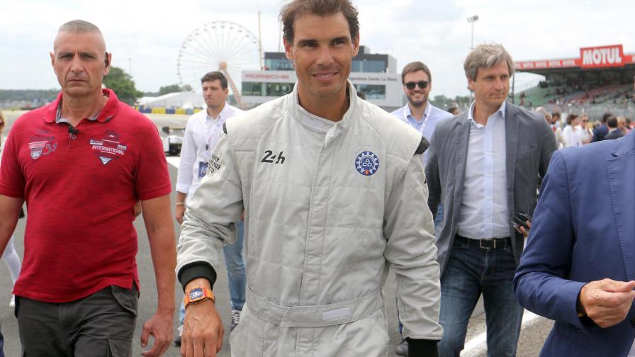 Nadal dio la salida a las 24 Horas de Le Mans con Alonso como favorito