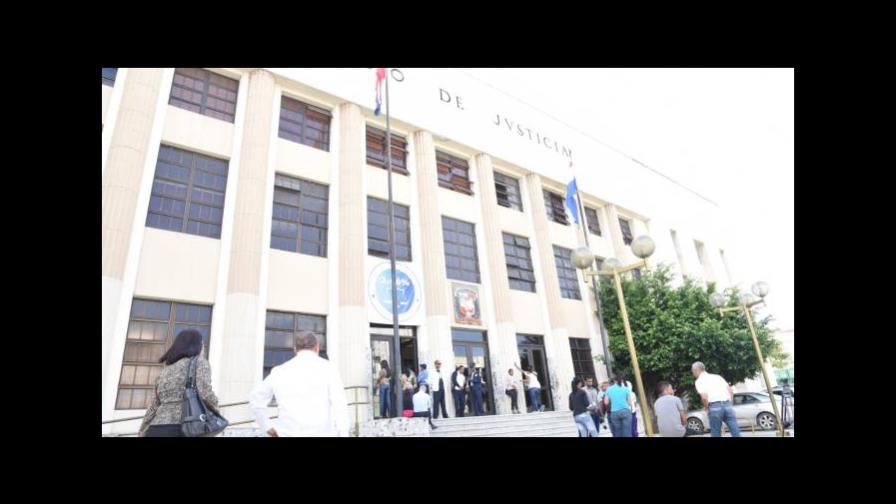 Un año de prisión preventiva para hombre que mató vecino en Gascue