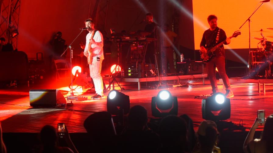 Juanes cautiva público en el anfiteatro de Puerto Plata