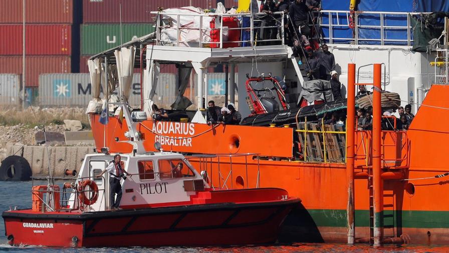España recibe a los 630 migrantes del Aquarius tras ocho días de odisea
