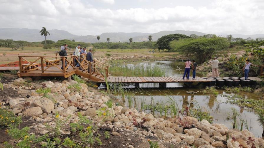 Fundación Popular auspicia creación de humedal en el botánico de Santiago
