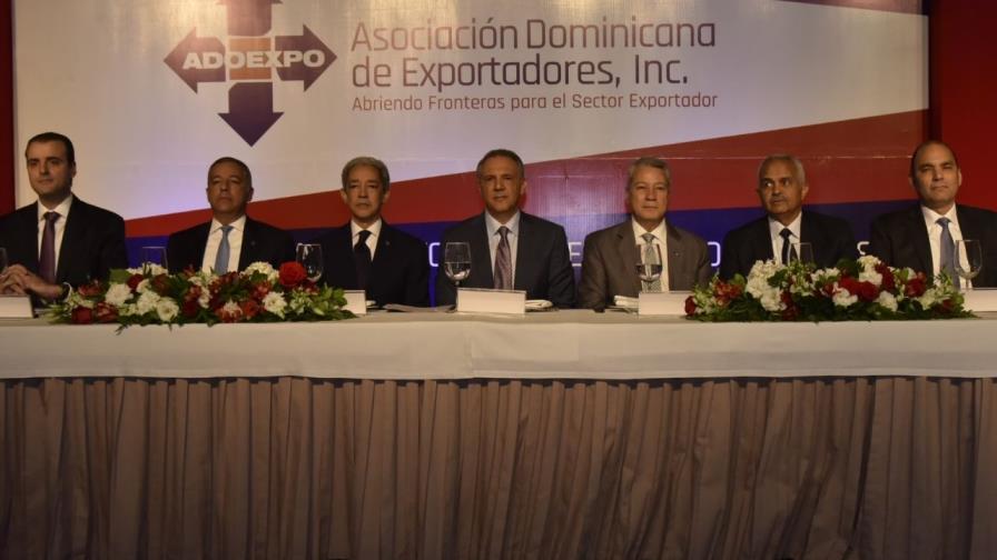 Exportadores exigen “fuerte inversión en publicidad” para promocionar a la República Dominicana Exportadores exigen “fuerte inversión en publicidad” para promocionar a la República Dominicana