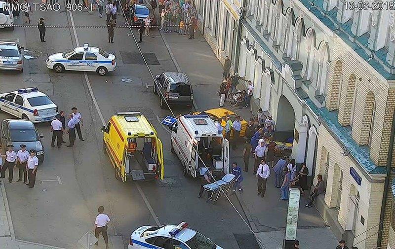  Kremlin, aliviado que no hubo muertes en accidente de taxi en Rusia 