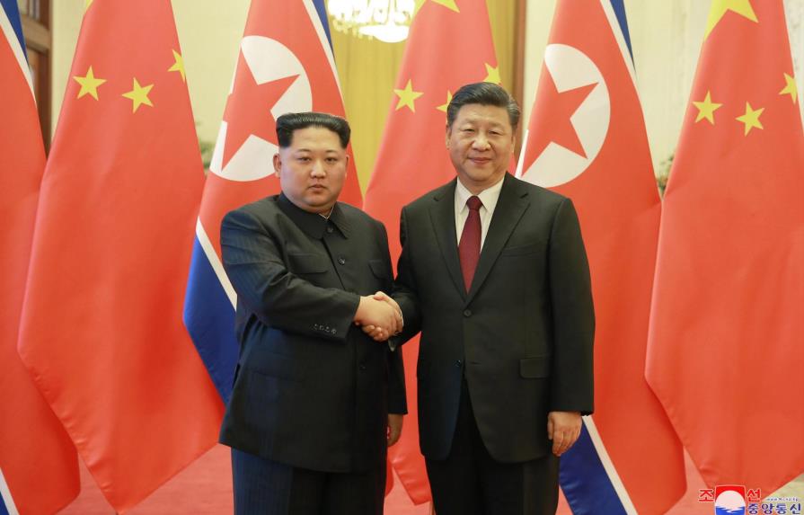Kim Jong-un aterriza en China para informar a Xi de su reunión con Trump
