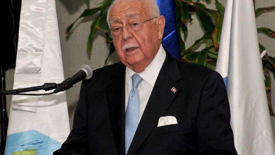 Isa Conde propone firmar Pacto Eléctrico “sea como sea” Isa Conde propone firmar Pacto Eléctrico “sea como sea”