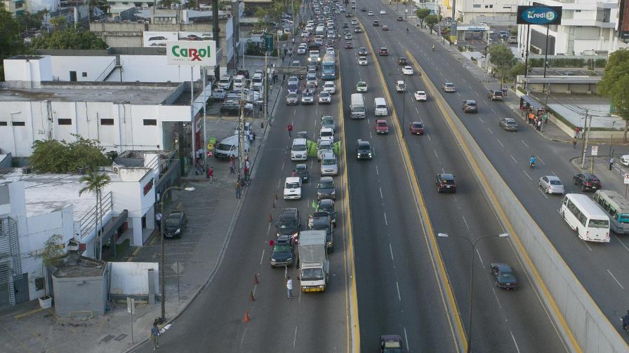 “Somos Pueblo” protesta por precios combustibles