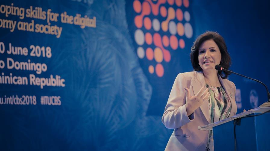 Margarita Cedeño favorece uso de las TIC como herramienta para alcanzar la igualdad