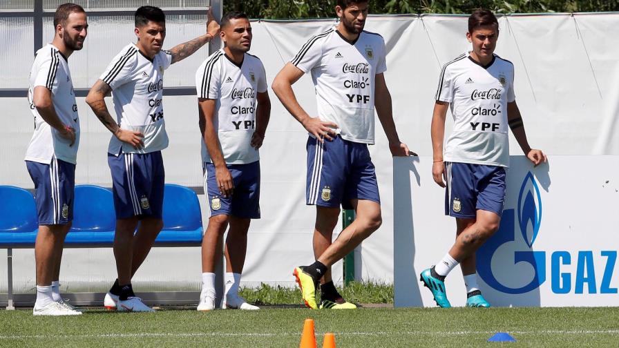 Apoyo total a Messi: “Estamos todos con él”