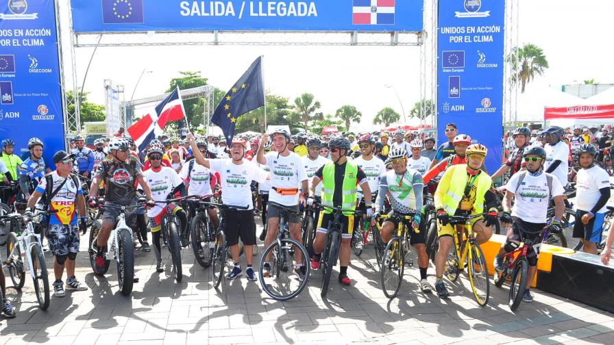 Embajador de la Unión Europea resalta importancia de bicicletada por cambio climático en RD Embajador de la Unión Europea resalta importancia de bicicletada por cambio climático en RD