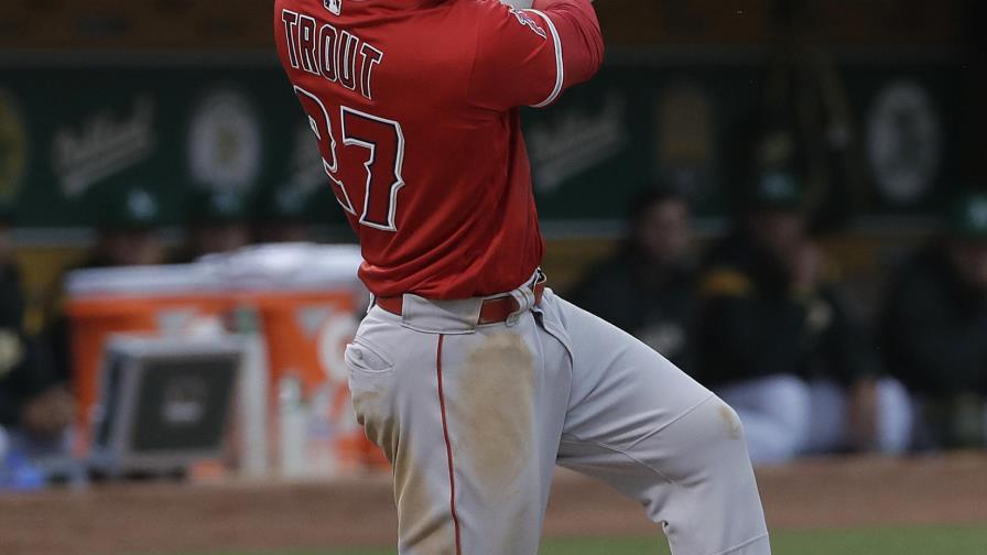 Trout sigue en racha, Angelinos ganan 5-4 a Diamondbacks