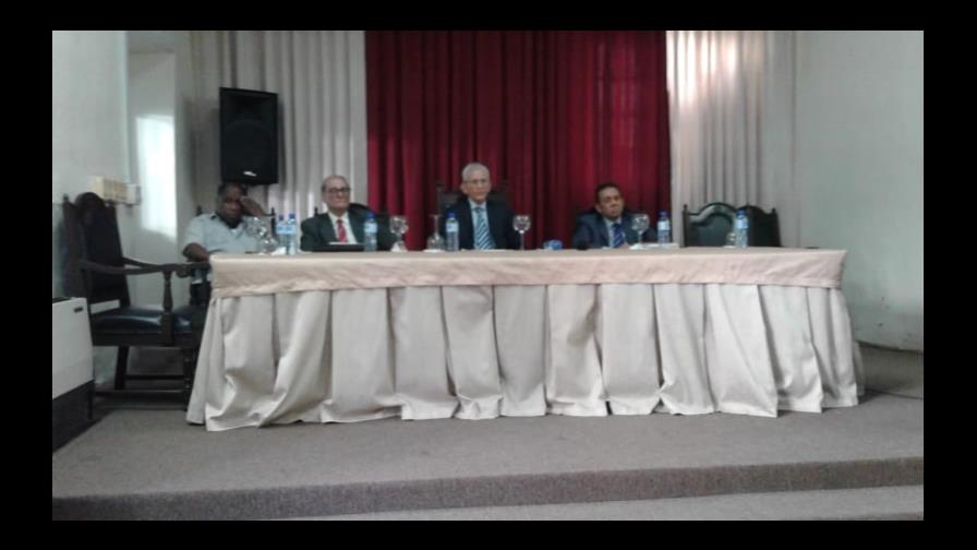 Resaltan valores literarios de la obra poética de José Rafael Lantigua