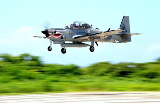 Presentan fotografías ganadoras del concurso “La aviación a través del lente”