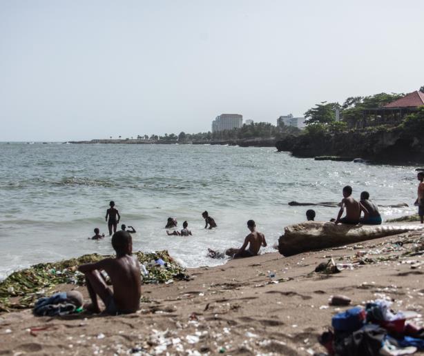 La costa de la capital dominicana está plagada de contaminación fecal