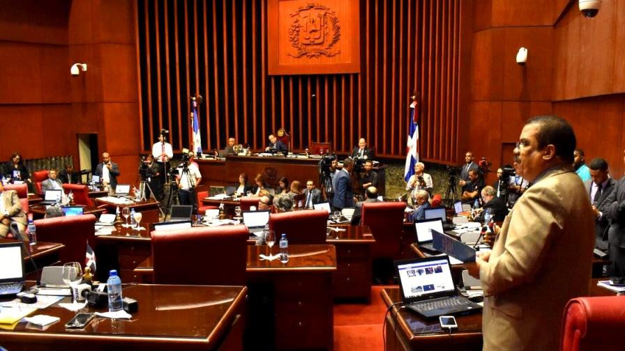 Senado aprueba proyecto que crea el Colegio de Abogados Senado aprueba proyecto que crea el Colegio de Abogados